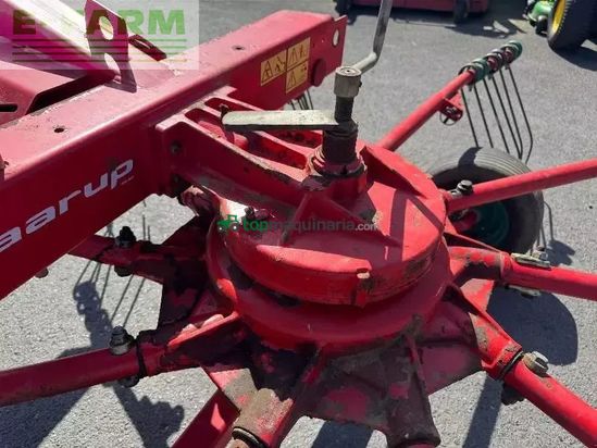 Rastrillo - Taarup - 9035