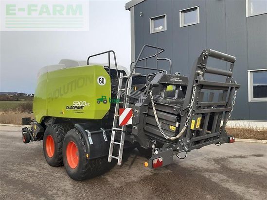 Empacadora gigant - Claas - quadrant 5200 fc evolution
