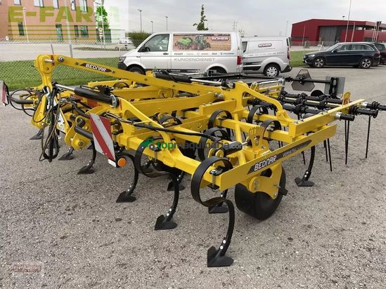 Cultivador - Bednar - versatill vn4000 light