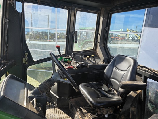 Tractor agrícola - John Deere - 6100