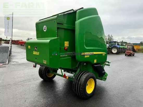 Empacadora gigant - John Deere - 864
