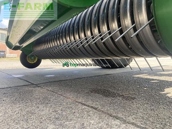 Empacadora gigant - John Deere - v461m