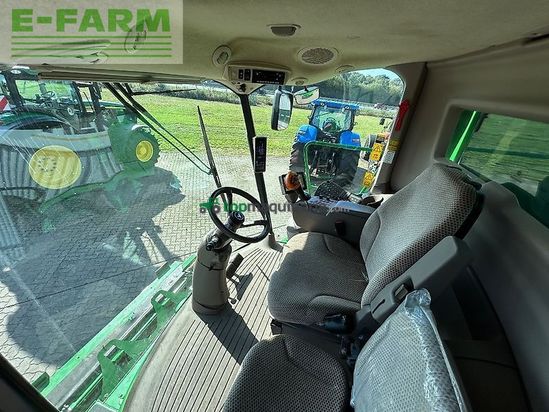 Cosechadora de Cereal - John Deere - t560