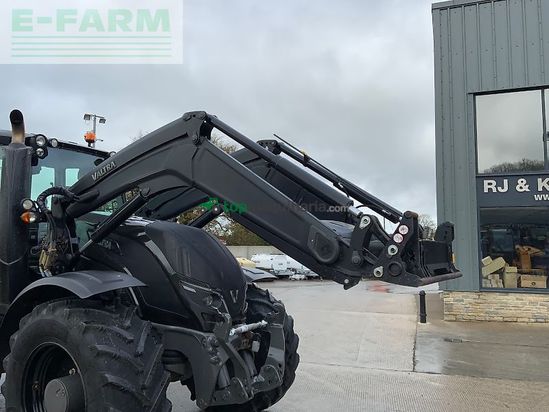 Tractor agrícola - Valtra - t174 active unlimited tractor (st25060)