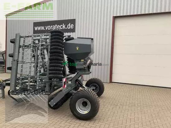 Combinado de siembra -  - grünlandstriegel mit sternwalze