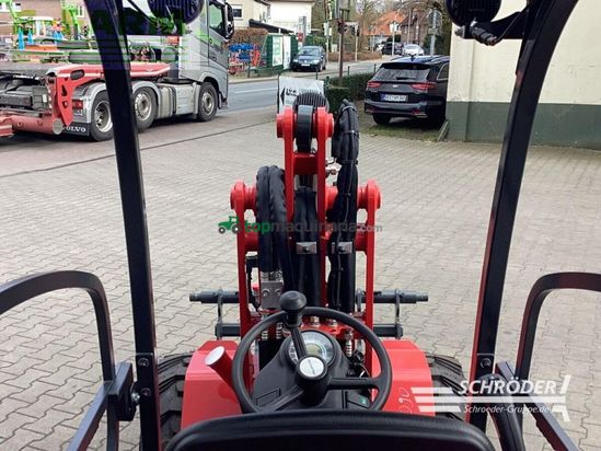 Minicargadora - Schaffer - 2028 slt