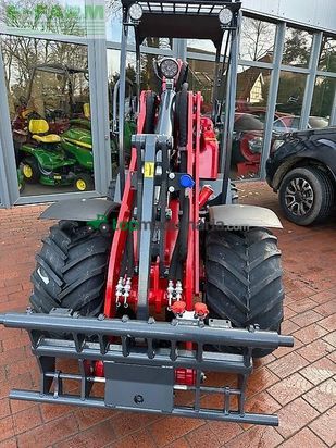 Minicargadora - Schaffer - 2630