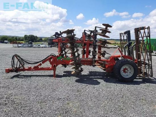 Cultivador - Gregoire Besson - acero mk