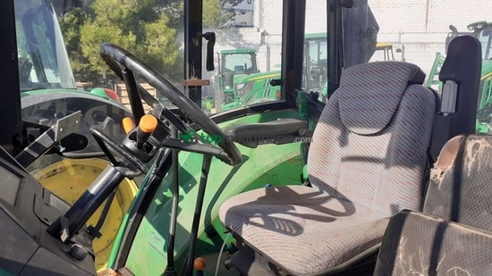 Tractor agrícola - John Deere - 6205