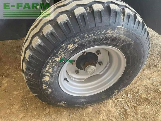 Empacadora gigant - Vicon - rf125
