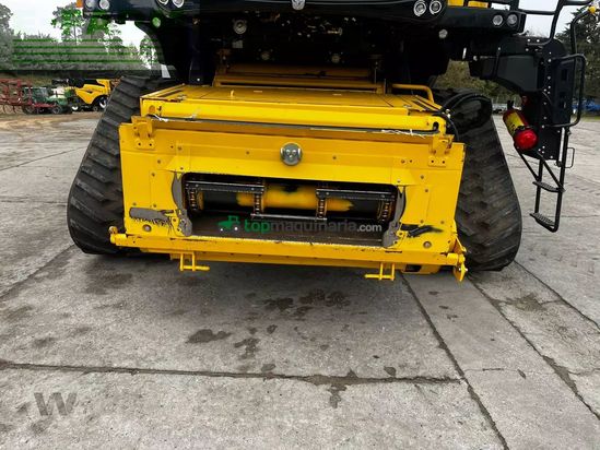 Cosechadora de Cereal - New Holland - cr 8.90