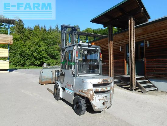 Elevadora -  - nissan yg-1-f-2-a-35-u triplex 6,5 meter