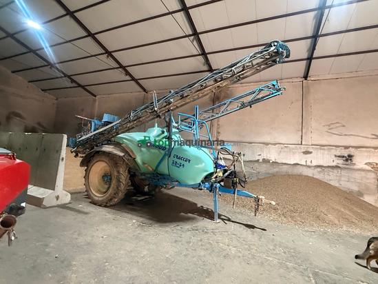 Pulverizador arrastrado Berthoud tracker 32-34 