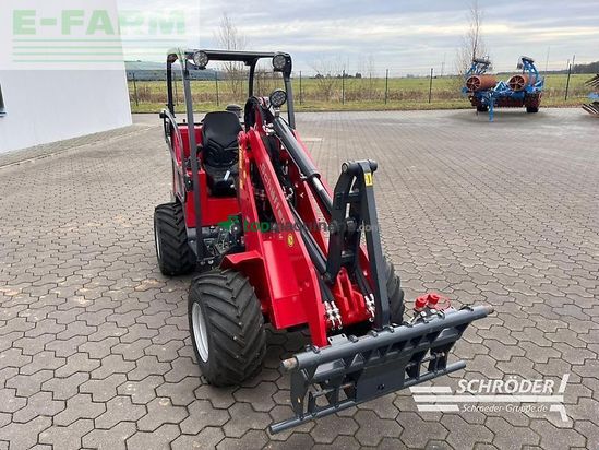 Minicargadora - Schaffer - 2028 slt