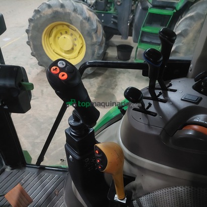 Tractor agrícola - John Deere - 5100M