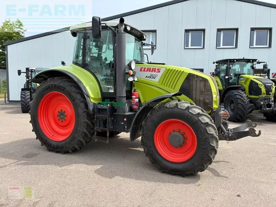 Tractor agrícola - Claas - axion 820 cmatic
