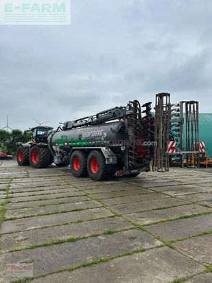 Tractor agrícola - Claas - xerion 4000 trac vc + kotte ptlx 26000