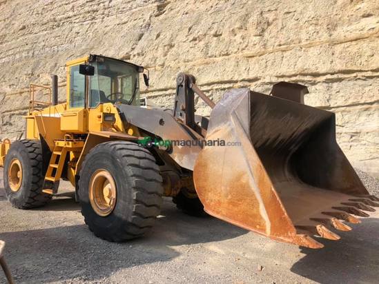 Pala cargadora VOLVO L180C