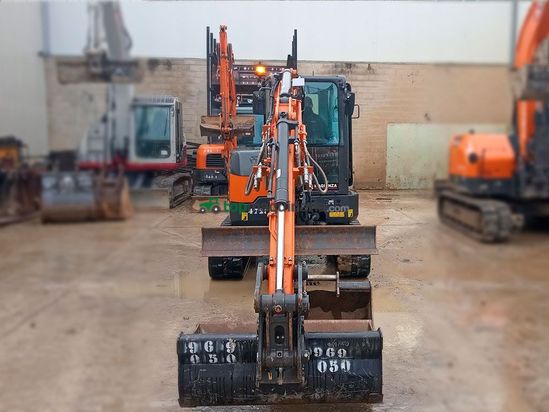 Miniexcavadora DEVELON DX50Z-7