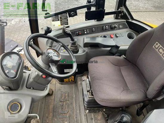 Telescopica - JCB - tm 220 agri