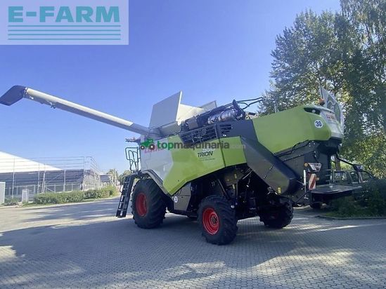 Cosechadora de Cereal - Claas - trion 530 mit vario 620
