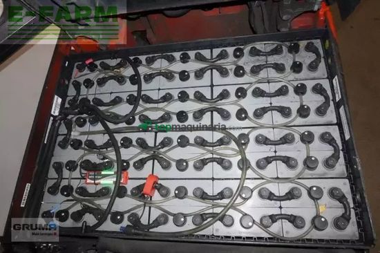 Elevadora - Linde - e 25/600 h 387