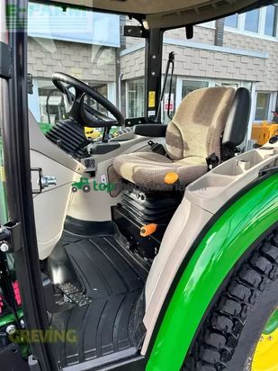 Tractor agrícola - John Deere - 3046r