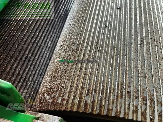 Cosechadora de Cereal - John Deere - 8400