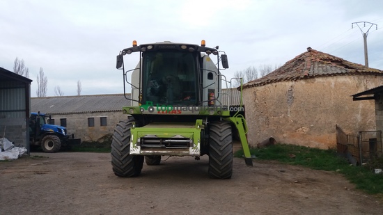 Cosechadora de Cereal - Claas - tucano 340