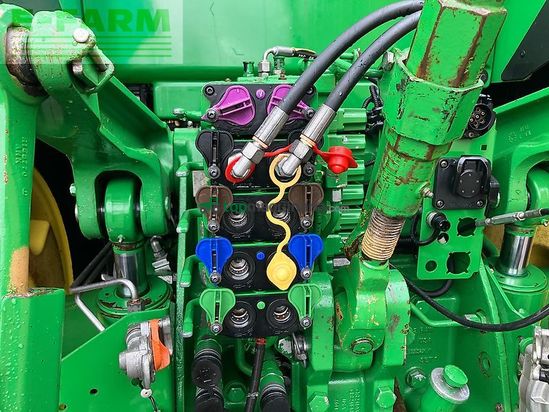 Tractor agrícola - John Deere - 8335r *powr shift*