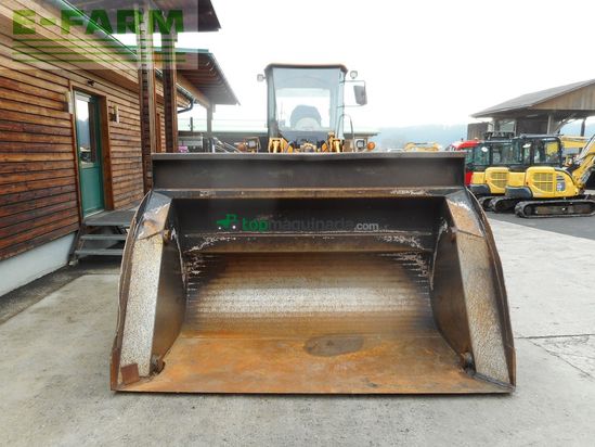 Minicargadora - Hyundai - hl740-7 mit hochkippschaufel u. volvo sw