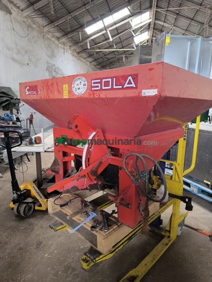 Equipo de olivar y almendros 