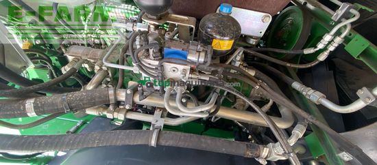 Cosechadora de Cereal - John Deere - 8300