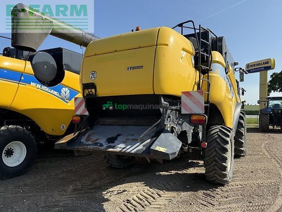 Cosechadora de Cereal - New Holland - cx 8090