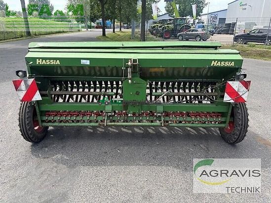 Sembradora - Hassia - dk 300
