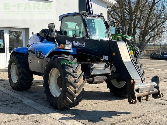 Telescopica - New Holland - lm435 a powershuttle 110