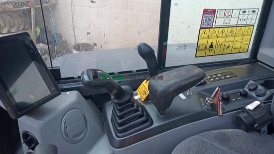 Miniexcavadora DEVELON DX50Z-7