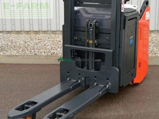 Elevadora - Linde - d 12 hp sp ion 133