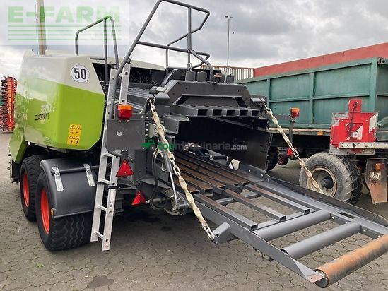 Empacadora gigant - Claas - quadrant 3200 fc