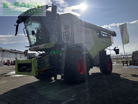 Cosechadora de Cereal - Claas - trion 750 + v770