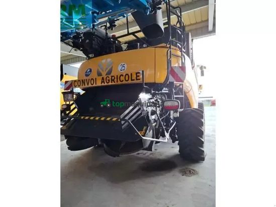 Cosechadora de Cereal - New Holland - cr9-90st