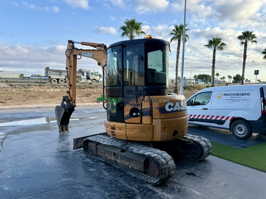 Excavadora Case CX50 - B 