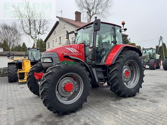 Tractor agrícola - McCormick - mc100