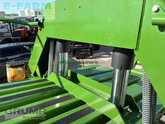 Empacadora gigant - Krone - big pack 1270 xc multi bale prechop