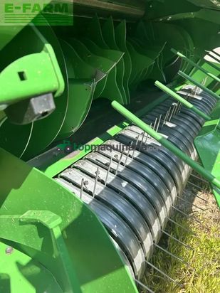 Empacadora gigant - John Deere - v451m