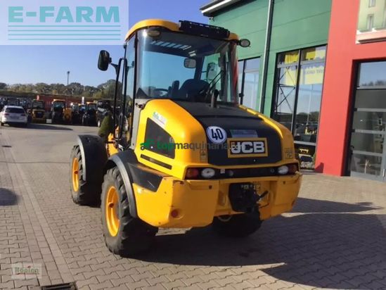 Minicargadora - JCB - tm220