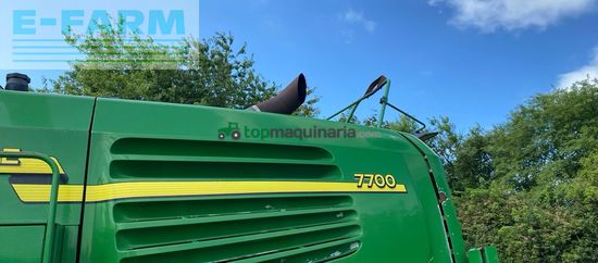 Cosechadora de Cereal - John Deere - 7700