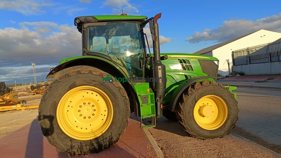 Tractor agrícola - John Deere - 6215R