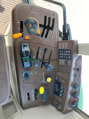 Tractor agrícola - John Deere - 6820