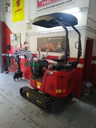 MINIRETROEXCAVADORA HAÜSER XR10 1T.